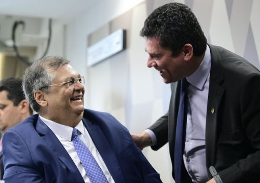 Por mais abraços – Tiago Abud Por mais abraços – Tiago Abud