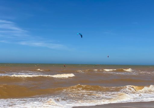 Primeira Etapa do Circuito de Kitesurf acontece na praia de Grussaí Primeira Etapa do Circuito de Kitesurf acontece na praia de Grussaí
