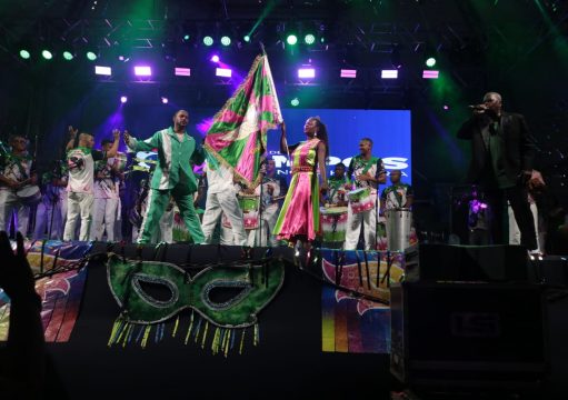 União da Esperança e Grupo Só Marrento fecham Carnaval de Farol União da Esperança e Grupo Só Marrento fecham Carnaval de Farol