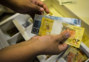 Mercado projeta inflação em 5,58% para 2025; PIB fica em 2,03%