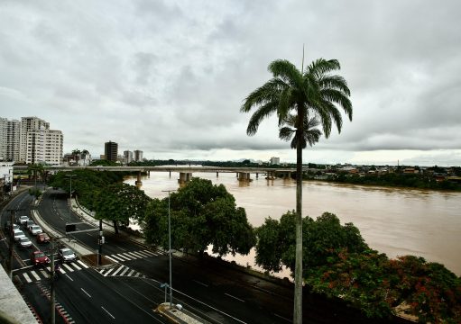 Semana terá calor, pancadas de chuva e risco de temporais em Campos Instabilidade do clima marca o feriado prolongado em Campos
