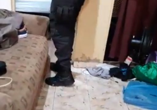 Abrigo clandestino mantinha 36 idosos em condições insalubres no Rio Abrigo clandestino mantinha 36 idosos em condições insalubres no Rio