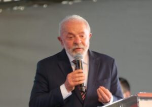 “Brasil é soberano e interferência dos EUA é inaceitável”, diz Lula