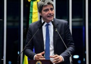 Ciclo de Desenvolvimento Regional da CDL recebe senador Carlos Portinho