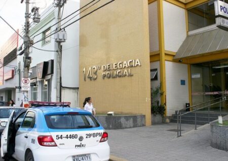 Funcionário inventa assalto a motel para dar “susto” na chefe e acaba confessando furto