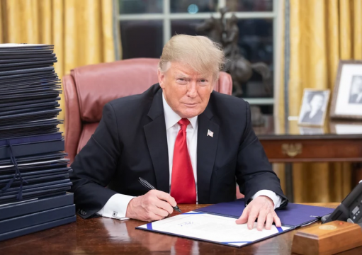 Trump manda carta a Lula e anuncia tarifa de 50% sobre produtos brasileiros Trump manda carta a Lula e anuncia tarifa de 50% sobre produtos brasileiros