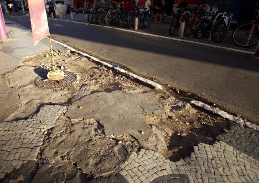 Buracos nas vias do Centro Buracos nas vias do Centro