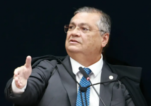 Ministro Flávio Dino determina reintegração de diretor-geral da PF, Andrei Rodrigues Flávio Dino é eleito presidente da Primeira Turma do STF