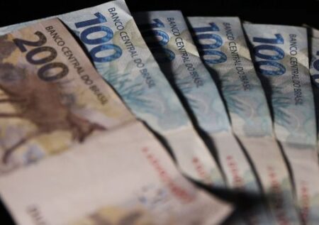 Mercado mantém projeções estáveis para inflação, PIB, Selic e dólar