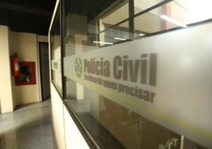 Motorista é feito refém e tem carga roubada em Campos