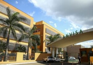 Anvisa proíbe venda de azeite, sal do Himalaia e chá por irregularidades