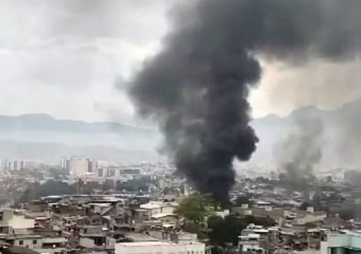 Megaoperação no Rio mobiliza 2,5 mil agentes para prender 100 traficantes do Comando Vermelho Megaoperação no Rio mobiliza 2,5 mil agentes para prender 100 traficantes do Comando Vermelho