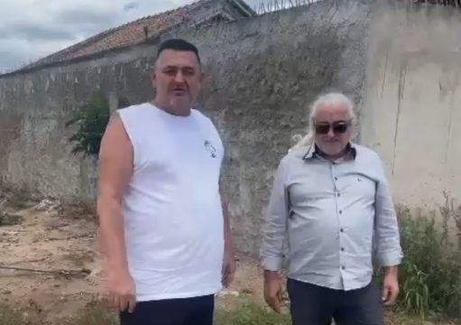 Empresário e vereador cobram melhoria de estrada em Campo Novo Empresário e vereador cobram melhoria de estrada em Campo Novo