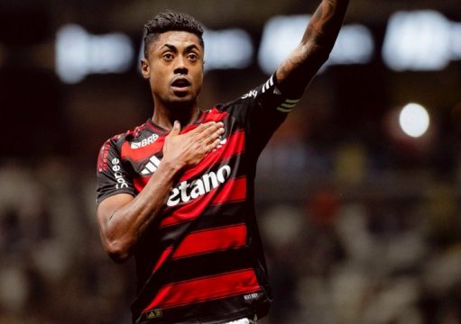 Flamengo empata com o Atlético-MG e fica a uma vitória do título brasileiro Flamengo empata com o Atlético-MG e fica a uma vitória do título brasileiro