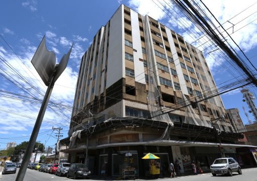 Um sonho grande que vira um grande pesadelo Um sonho grande que vira um grande pesadelo