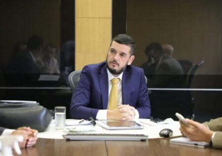 Alerj acelera análise sobre prisão de Rodrigo Bacellar em reunião da CCJ