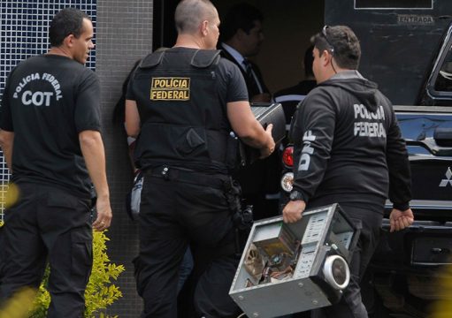 Com alvo em Campos, Polícia Federal deflagra operação contra bets e esquema de fraudes Com alvo em Campos, Polícia Federal deflagra operação contra bets e esquema de fraudes