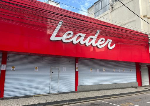 Lojão onde funcionou a Leader na Rua 13 de Maio será reaberto nos próximos dias Lojão onde funcionou a Leader na Rua 13 de Maio será reaberto nos próximos dias