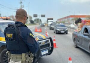 PRF inicia ‘Operação Natal’ nas rodovias federais do RJ