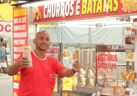 Postura abre inscrições para ambulantes atuarem no verão 2026 de Farol de São Tomé