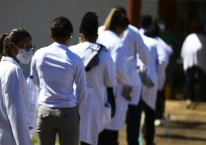 Norte e Noroeste Fluminense: dos 5 cursos de medicina, apenas Macaé tem resultado satisfatório