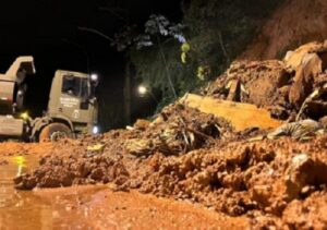 Chuvas intensas no Rio de Janeiro levam ao acionamento da Marinha