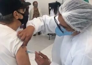 Covid-19 lidera mortes por síndromes respiratórias no país em janeiro