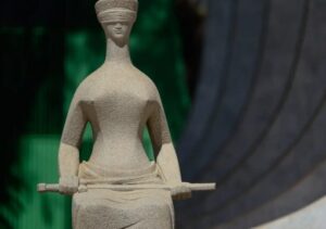 STF tem maioria para punir caixa dois como improbidade administrativa