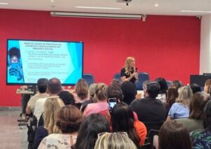 Audiência pública debate educação digital nas escolas de Campos Audiência pública debate educação digital nas escolas de Campos