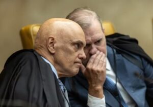 CPI para investigar Moraes e Toffoli tem número mínimo de assinaturas, com senadores de 9 partidos