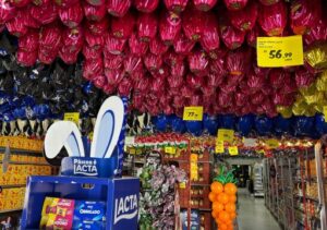 Clima de Páscoa já movimenta comércio campista Clima de Páscoa já movimenta comércio campista