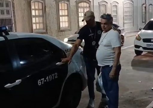Condenado por estupro de vulnerável, ator José Dumont é preso no Rio Condenado por estupro de vulnerável, ator José Dumont é preso no Rio