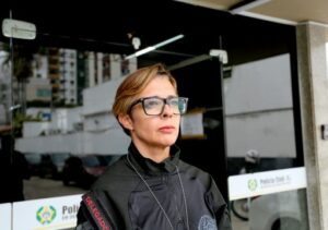 Delegada Carla Tavares deixa a 134ª DP e retorna à unidade de Casimiro de Abreu Delegada Carla Tavares deixa a 134ª DP e retorna à unidade de Casimiro de Abreu