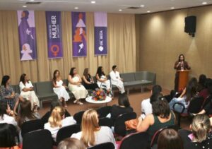 Fórum da Mulher reúne especialistas em Campos