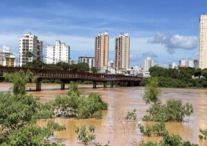 Prefeitura orienta sobre alternativas para a travessia do Paraíba