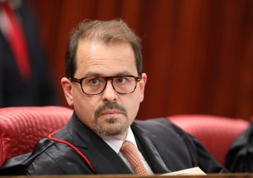 “Repasses da Ceperj subiram mais de 2000% no ano das eleições”, aponta ministro “Repasses da Ceperj subiram mais de 2000% no ano das eleições”, aponta ministro