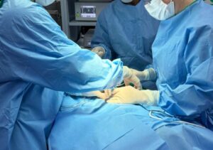 Cirurgia pediátrica por vídeo é destaque no Hospital Dr. Beda