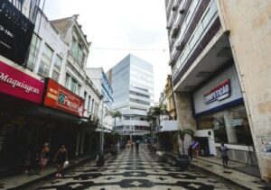 Comércio de Campos está autorizado a funcionar no feriadão de Tiradentes Comércio de Campos está autorizado a funcionar no feriadão de Tiradentes