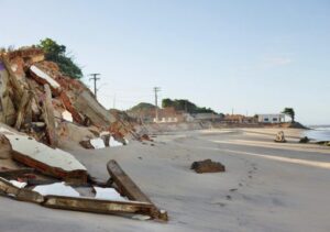 Ampliação da captação do Paraíba do Sul em São Paulo reforça alerta ambiental em São João da Barra Estudo de contenção gera expectativa em Atafona