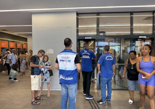 Fiscalização aponta irregularidades em agências bancárias de São Gonçalo Fiscalização aponta irregularidades em agências bancárias de São Gonçalo