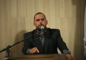 Marquinho Bacellar anuncia que não compõe mais a bancada de oposição na Câmara de Campos