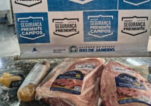Mulher é presa em flagrante por furto de carnes em supermercado na Pelinca