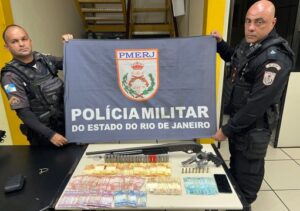 Perseguição policial em SFI termina com suspeito preso e armas apreendidas