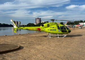 Aeronave do Rio pousa no Cais da Lapa para captação de coração Aeronave do Rio pousa no Cais da Lapa para captação de coração