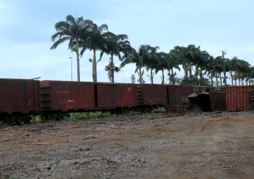 Campos perdeu o trem da história e agora os vagões Campos perdeu o trem da história e agora os vagões