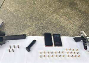 Criminoso que ostentava armas nas redes sociais é preso em condomínio de Campos