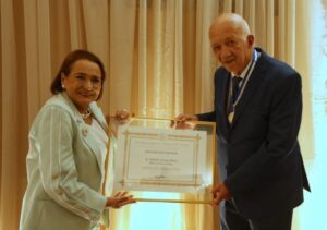Dr. Herbert Sidney Neves recebe Medalha Tiradentes