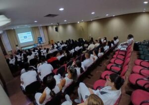 Automedicação e uso incorreto de antibióticos preocupam especialistas Automedicação e uso incorreto de antibióticos preocupam especialistas