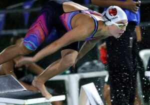 Campista conquista ouro no Brasileiro Juvenil de Natação em Recife Campista conquista ouro no Brasileiro Juvenil de Natação em Recife