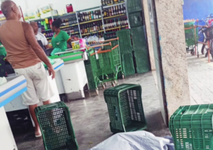 Homem morre após mal súbito dentro de supermercado em Campos Homem morre após mal súbito dentro de supermercado em Campos